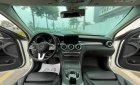 Mercedes-Benz C200 2019 - Cần bán gấp Mercedes-Benz C200 năm 2019, màu trắng, giá cạnh tranh