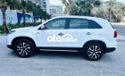 Kia Sorento 2.2 Premiumd AT 2019 - Cần bán xe Kia Sorento 2.2 Premiumd AT sản xuất 2019, màu trắng số tự động, xe tư nhân, một chủ từ mới