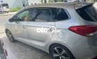 Kia Rondo   GAT  2016 - Cần bán xe Kia Rondo GAT sản xuất năm 2016, màu bạc xe gia đình