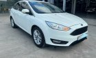 Ford Focus   1.5 Ecoboost Trend sedan 2019 - Cần bán lại xe Ford Focus 1.5 Ecoboost Trend sedan sản xuất 2019, màu trắng đã đi 47.000km