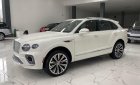 Bentley Bentayga 2022 - Bán Bentley Bentayga First Edition 2022 màu trắng, xe có sẵn giao ngay