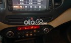 Kia Rondo 2017 - Cần bán gấp Kia Rondo 2.0 GAT 2017, màu trắng xe gia đình, giá 435tr