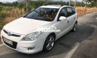 Hyundai i30 1.6AT 2009 - Cần bán gấp Hyundai i30 1.6AT sản xuất 2009, màu trắng, xe nhập, 290 triệu