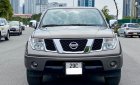 Nissan Navara LE 2.5MT 2013 - Cần bán gấp Nissan Navara LE 2.5MT năm 2013, màu nâu giá cạnh tranh