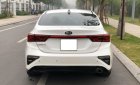 Kia Cerato 2019 - Bán Kia Cerato 1.6AT Luxury sản xuất 2019, màu trắng chính chủ