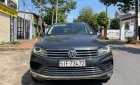 Volkswagen Touareg 2016 - Bán Volkswagen Touareg sản xuất năm 2016, màu đen, nhập khẩu