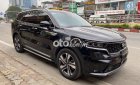 Kia Sorento 2021 - Cần bán lại xe Kia Sorento năm sản xuất 2021, màu đen còn mới