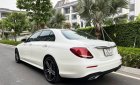 Mercedes-Benz E300 2020 - Bán ô tô Mercedes E300 AMG năm 2020, màu trắng