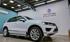 Volkswagen Touareg 2016 - Cần bán lại xe Volkswagen Touareg GP 3.6AT sản xuất năm 2016, màu trắng, nhập khẩu nguyên chiếc