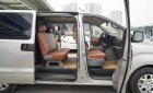 Hyundai Grand Starex 2013 - Bán xe Hyundai Grand Starex 2.4MT năm sản xuất 2013, màu bạc còn mới