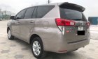 Toyota Innova 2019 - Cần bán lại xe Toyota Innova 2.0E sản xuất 2019, màu nâu số sàn