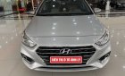 Hyundai Accent 2018 - Cần bán lại xe Hyundai Accent 1.4AT tiêu chuẩn năm 2018, màu bạc, 438tr