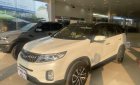 Kia Sorento 2019 - Bán xe Kia Sorento 2.4 GAT Deluxe, đời 2019, màu Trắng, giá 675 triệu