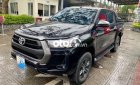 Toyota Hilux 2021 - Bán Toyota Hilux 4x2 AT năm sản xuất 2021, màu đen