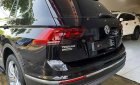 Volkswagen Tiguan 2017 - Màu đen, nhập khẩu