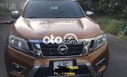 Nissan Navara 2017 - Xe màu cam