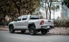 Toyota Hilux 2021 - Màu bạc, nhập khẩu, giá 760tr