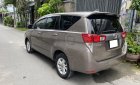 Toyota Innova 2.0E 2019 - Cần bán Toyota Innova 2.0E đời 2019, màu xám, giá 596tr