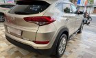 Hyundai Tucson 2018 - Màu vàng cát, giá cực tốt