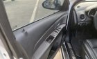 Chevrolet Cruze 2017 - Màu trắng số sàn, giá 330tr