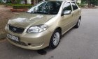 Toyota Vios 2004 - Màu vàng cát