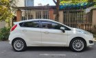 Ford Fiesta 2015 - Xe màu trắng