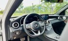 Mercedes-Benz C300 2021 - Màu trắng, nội thất nâu