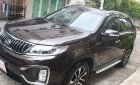 Kia Sorento 2018 - Bán xe bản full dầu 2.2 tự động, model 2019, màu nâu 95%