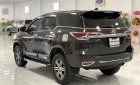 Toyota Fortuner 2017 - Cần bán lại xe siêu đẹp. Số sàn, máy dầu, 1 chủ từ đầu, hỗ trợ bank 60-70%, liên hệ giá tốt