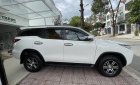 Toyota Fortuner 2019 - Siêu phẩm lướt: Máy dầu, số sàn, màu trắng, odo chuẩn 28.000 km