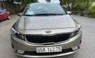 Kia Cerato 2016 - Bán gấp xe gia đình - Số tự động bản full 2.0L một chủ từ mới zin cả xe bao test hãng toàn quốc