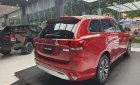 Mitsubishi Outlander 2022 - Xe màu đỏ nổi bật