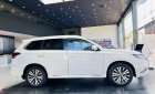 Mitsubishi Stavic 2022 - [Quà tặng lớn] Hỗ trợ 50% thuế trước bạ, tặng gói vay ưu đãi, thẻ bảo dưỡng 1 năm chỉ trong tháng 2/2023