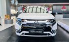 Mitsubishi Stavic 2022 - [Quà tặng lớn] Hỗ trợ 50% thuế trước bạ, tặng gói vay ưu đãi, thẻ bảo dưỡng 1 năm chỉ trong tháng 2/2023