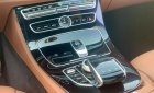 Mercedes-Benz 2020 - Màu trắng nội thất nâu da bò sang trọng và tính tế, siêu lướt, giá tốt