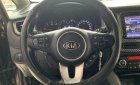 Kia Rondo 2017 - Xe màu đỏ mận bắt mắt