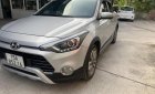 Hyundai i20 Active 2015 - Xe màu bạc