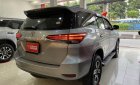 Toyota Fortuner 2018 - Xe màu bạc số sàn