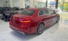 Mercedes-Benz C300 2022 - Xe màu đỏ