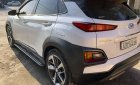 Hyundai Kona   1.6 Turbo 2019 - Cần bán gấp Hyundai Kona 1.6 Turbo sản xuất năm 2019, màu trắng còn mới