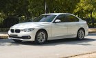 BMW 320i 2016 - Cần bán lại xe odo 4,8 vạn km