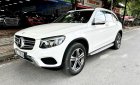 Mercedes-Benz GLC 250 2016 - Cần bán gấp xe màu trắng, chạy 8v km