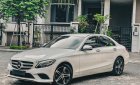 Mercedes-Benz C180 2019 - Trắng/kem siêu đẹp, siêu hiếm, xe cực mới - Bao test thoải mái về chất lượng. Hỗ trợ bank 199tr nhận xe đi luôn