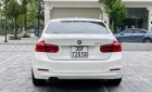 BMW 320i 2015 - Bán xe đăng ký lần đầu 2016, phom mới B48 đá cốp giá tốt 820tr