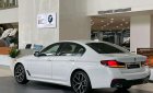 BMW 530i 2022 - Xe màu trắng