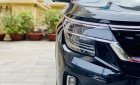 Kia Seltos 2020 - Xe màu đen, biển số 92A23950