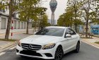 Mercedes-Benz C200 2019 - Xe màu trắng