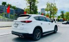 Mazda CX-8 2020 - Xe màu trắng, 880 triệu