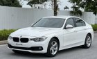 BMW 320i 2018 - Xe màu trắng