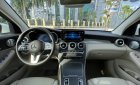 Mercedes-Benz GLC 300 2020 - Trắng, nội thất kem